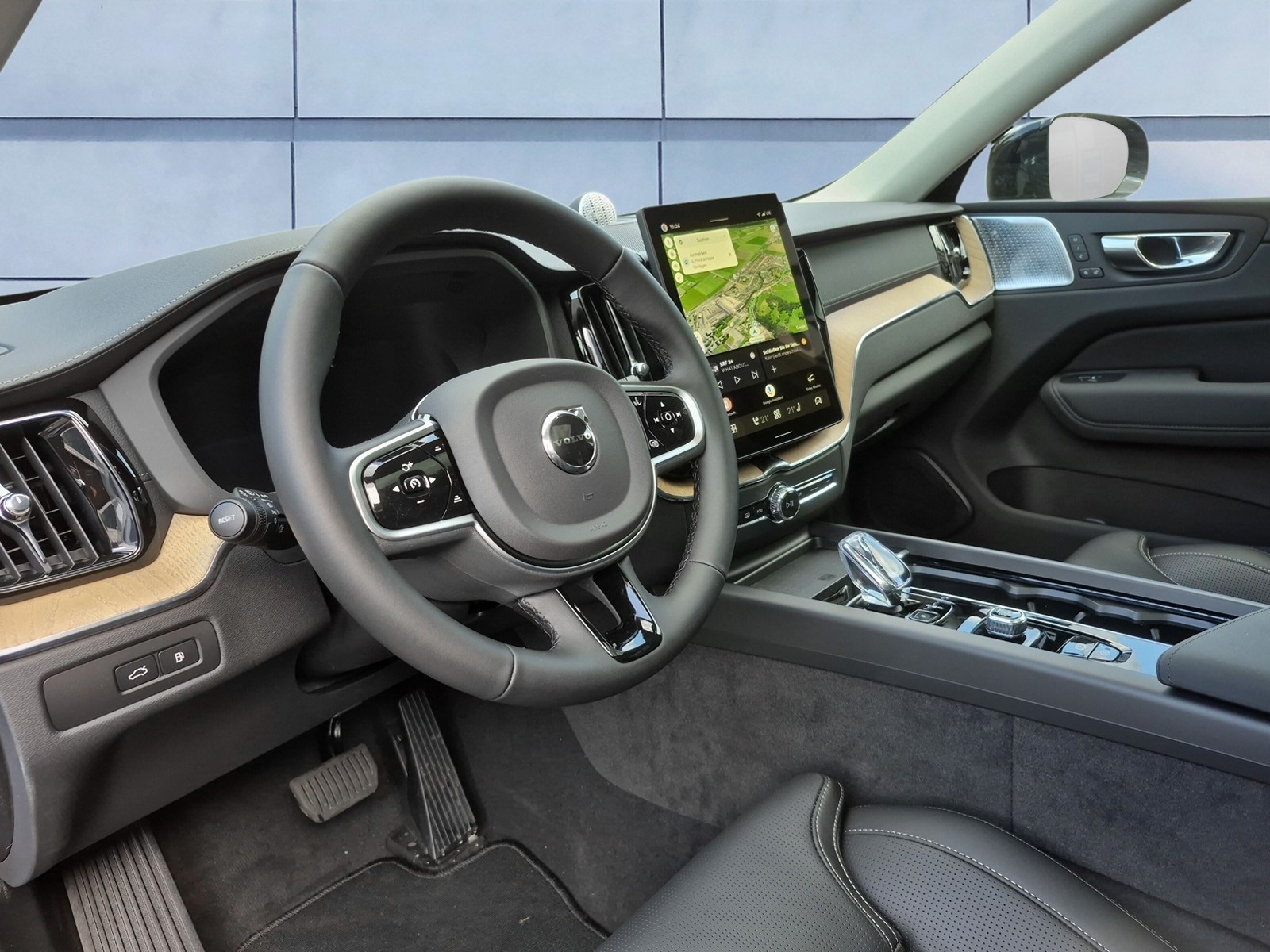 VOLVO XC60 2.0 T8 TE Ultra Dark eAWD-image-10