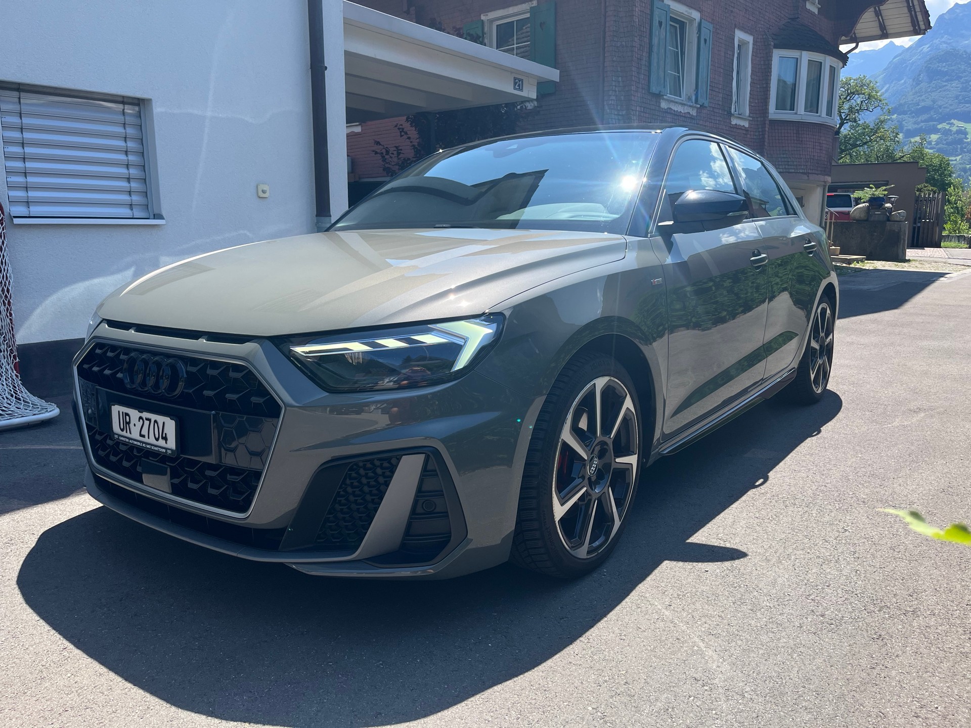 AUDI 1.0 30 TFSI S Line S-Tronic-image-0
