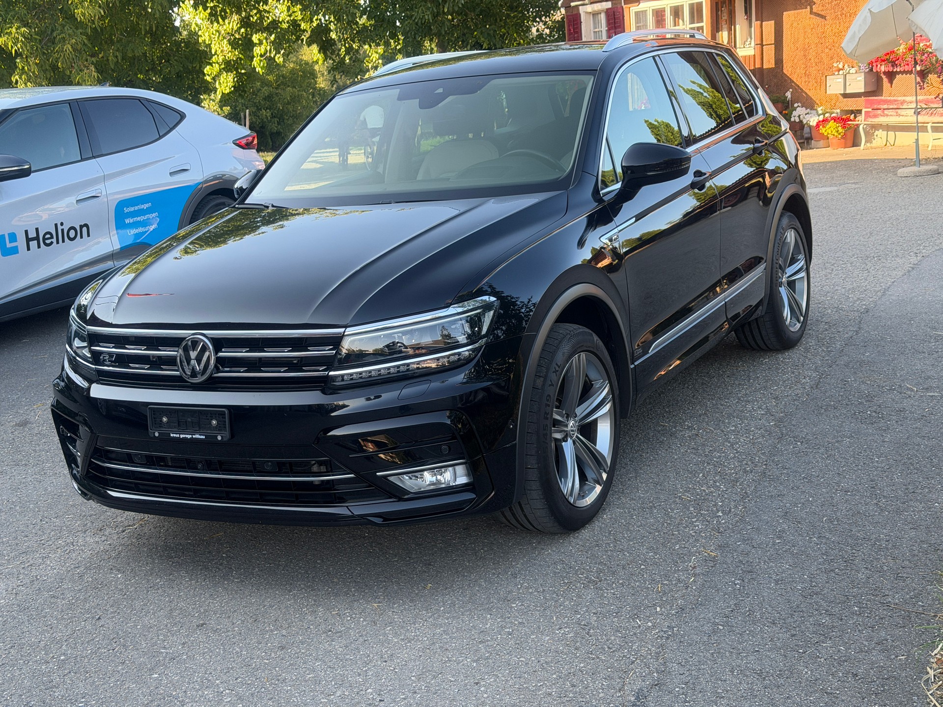 VW Tiguan 2.0TSI Highline 4Motion DSG R -Line-image-2