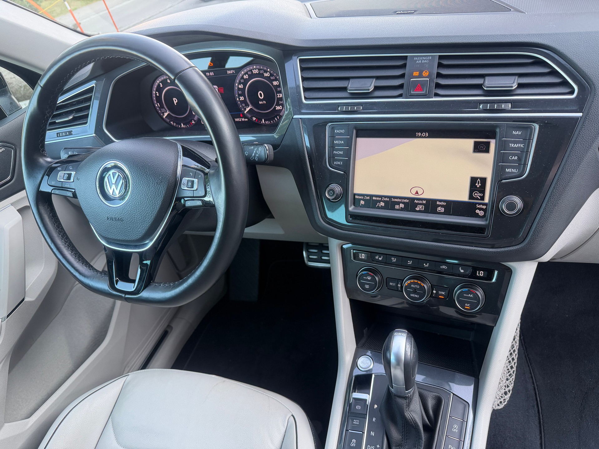 VW Tiguan 2.0TSI Highline 4Motion DSG R -Line-image-8