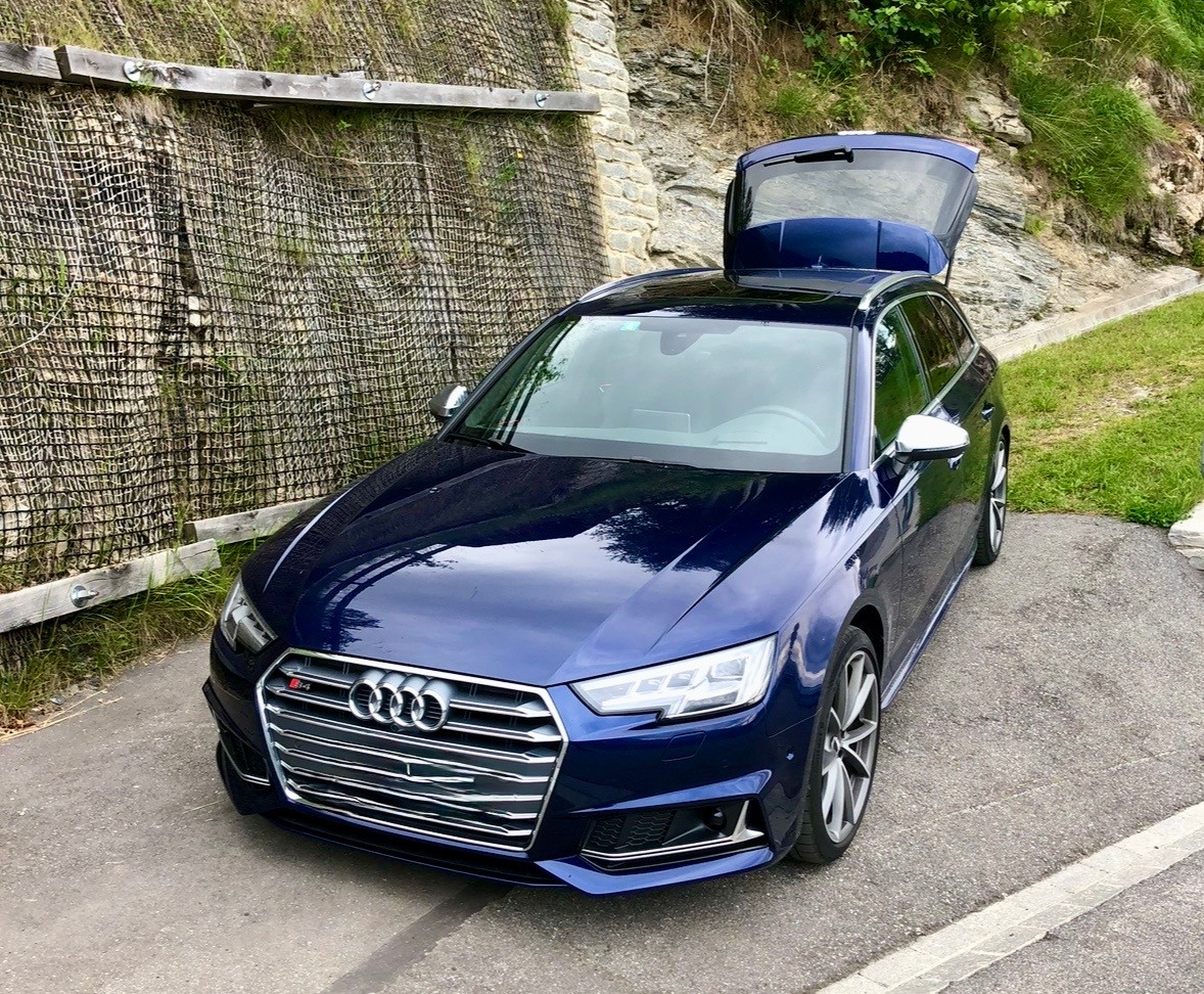 AUDI 3.0 V6 TFSI quattro S-Tronic