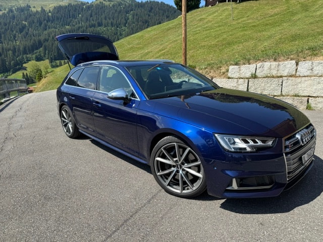 AUDI S4 Avant 3.0 V6 TFSI quattro S-Tronic-image-3