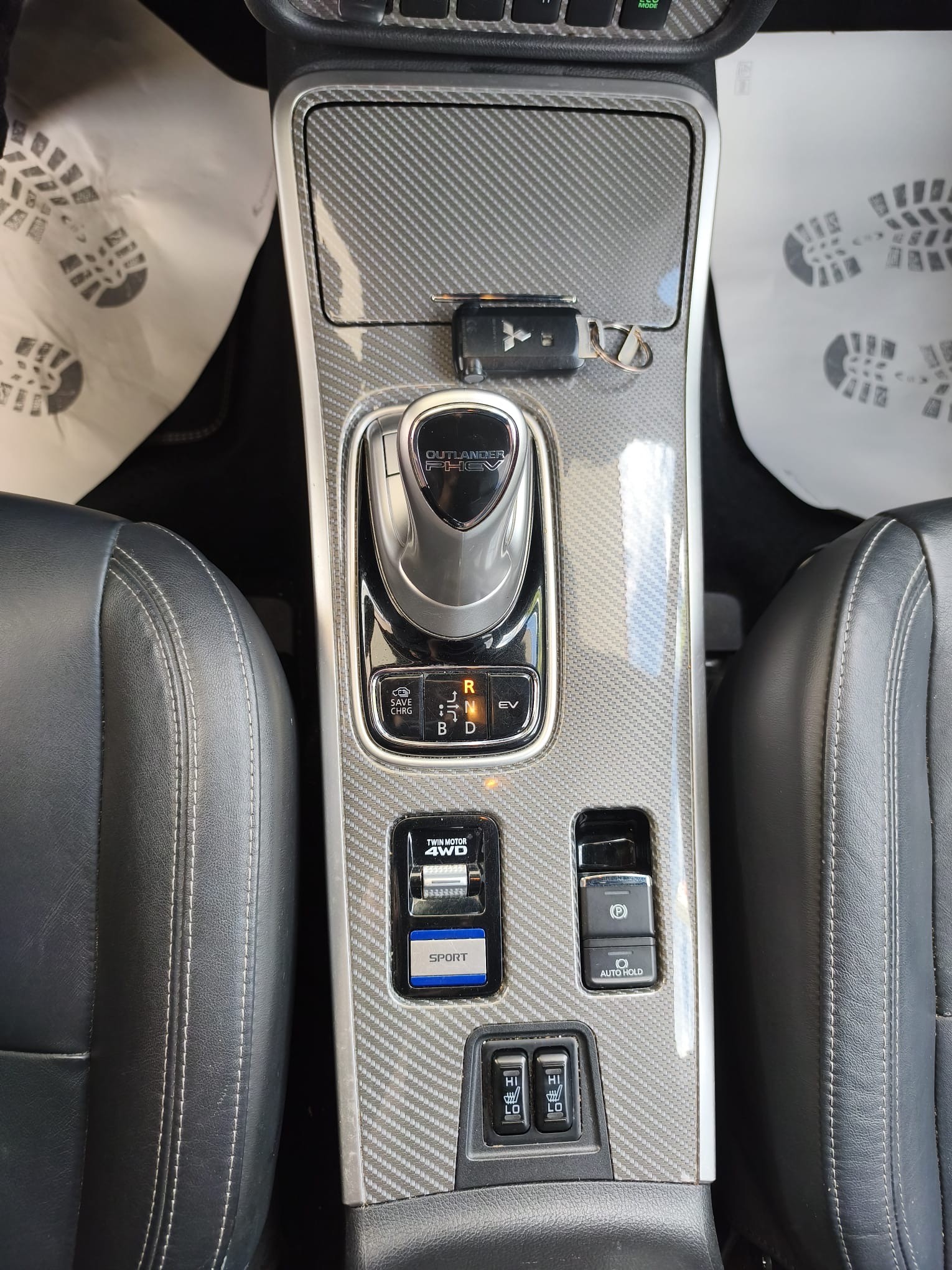 MITSUBISHI Outlander 2.4 PHEV Style 4WD Automatic-image-26