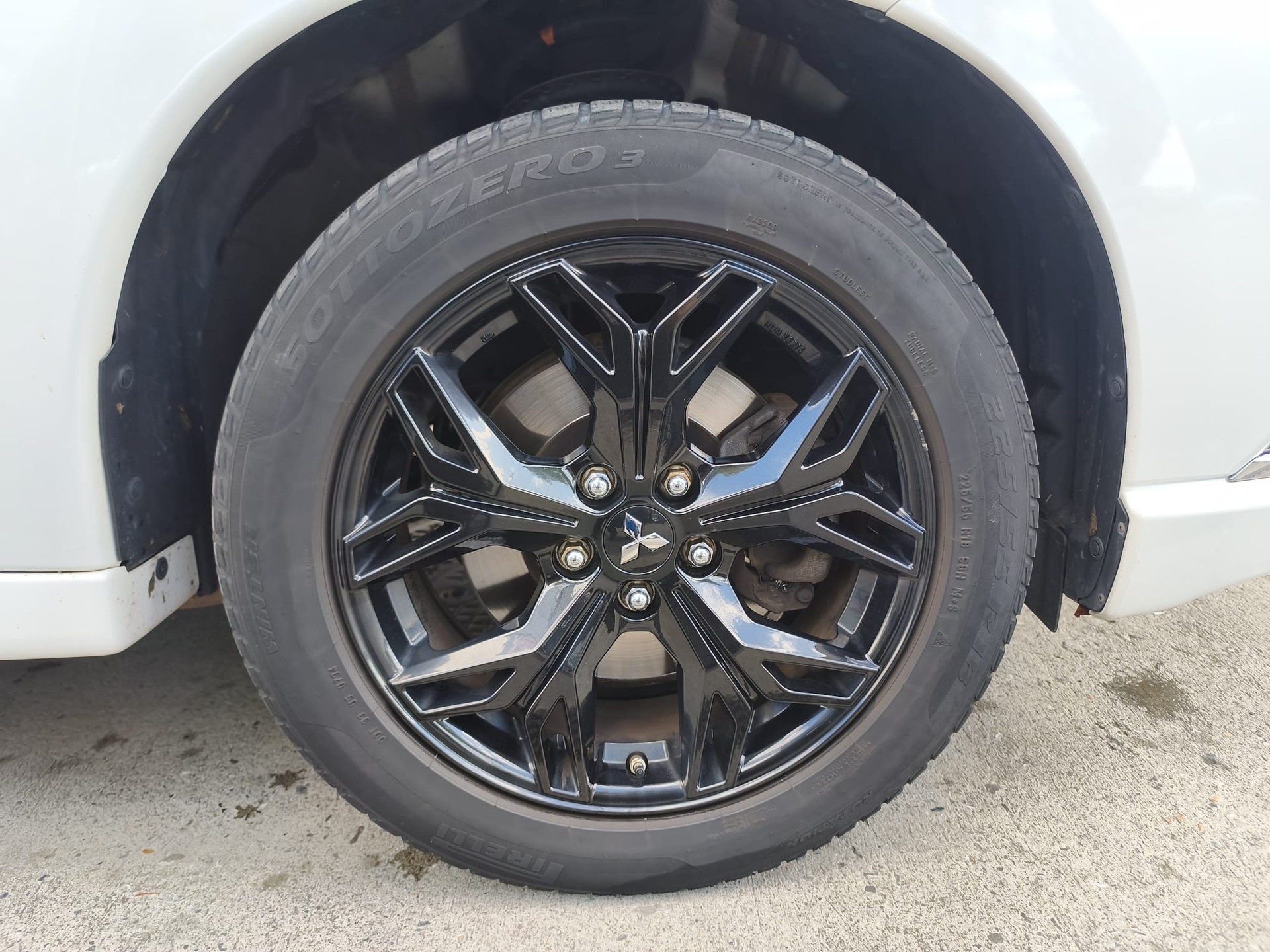 MITSUBISHI Outlander 2.4 PHEV Style 4WD Automatic-image-25