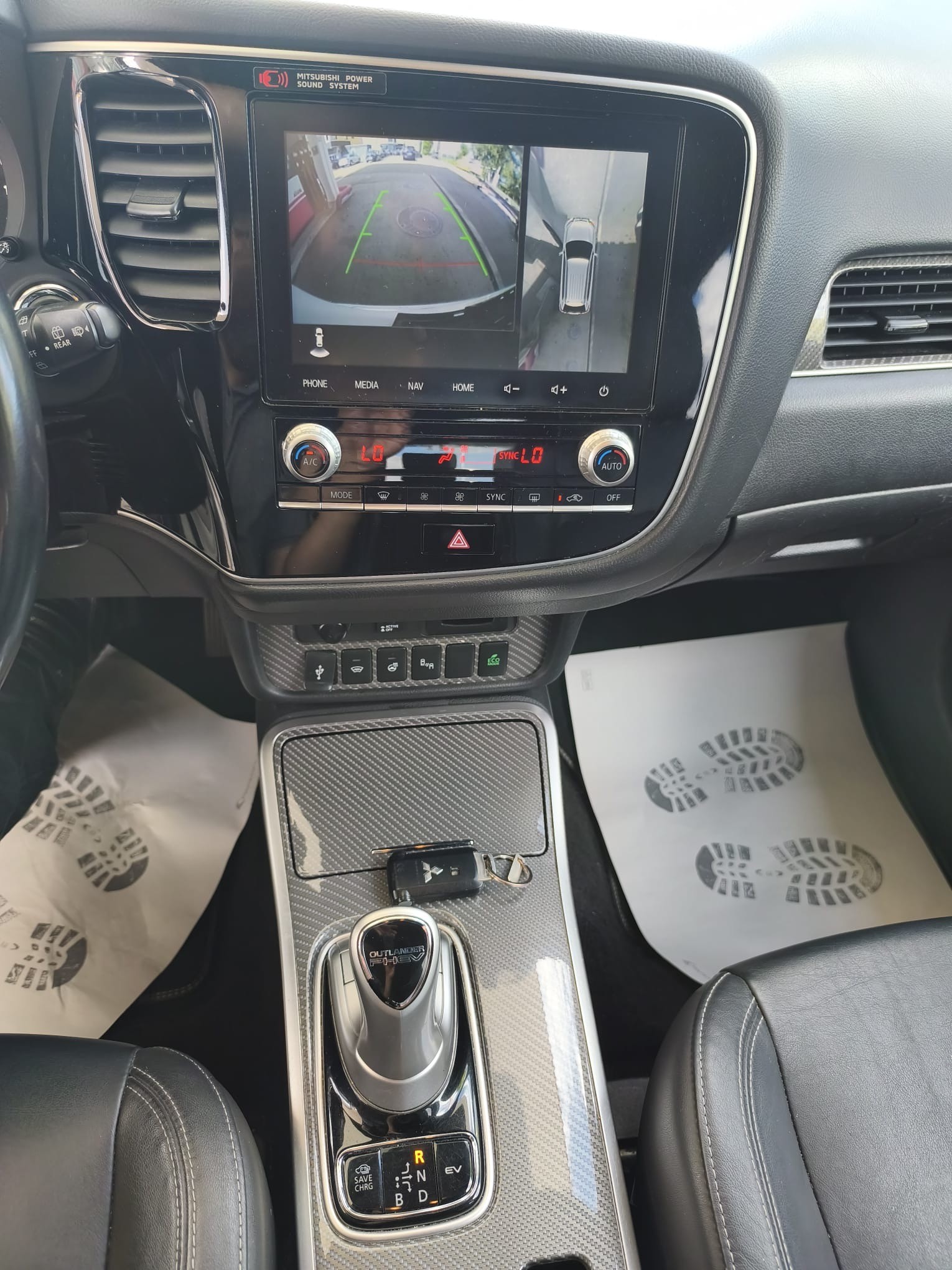 MITSUBISHI Outlander 2.4 PHEV Style 4WD Automatic-image-11