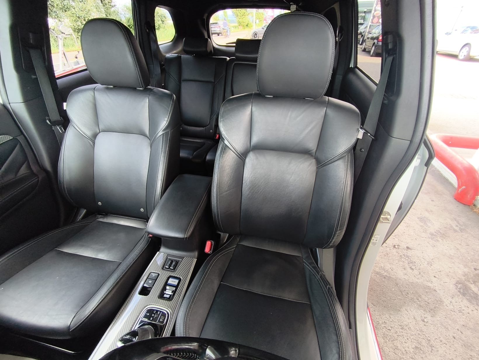 MITSUBISHI Outlander 2.4 PHEV Style 4WD Automatic-image-9