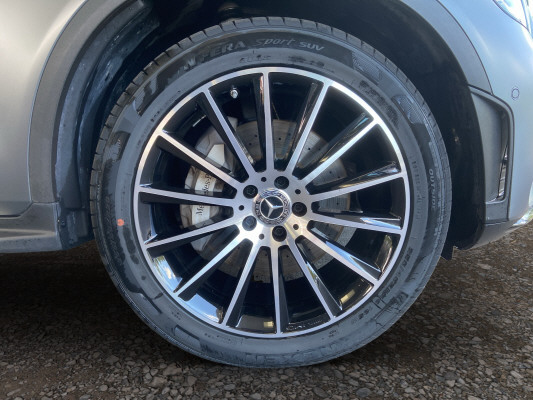 MERCEDES-BENZ GLC 300 d 4M AMG Line-image-8