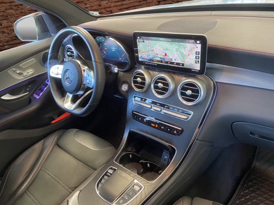 MERCEDES-BENZ GLC 300 d 4M AMG Line-image-14
