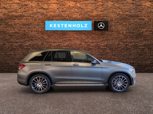 MERCEDES-BENZ GLC 300 d 4M AMG Line-image-2