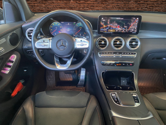 MERCEDES-BENZ GLC 300 d 4M AMG Line-image-10