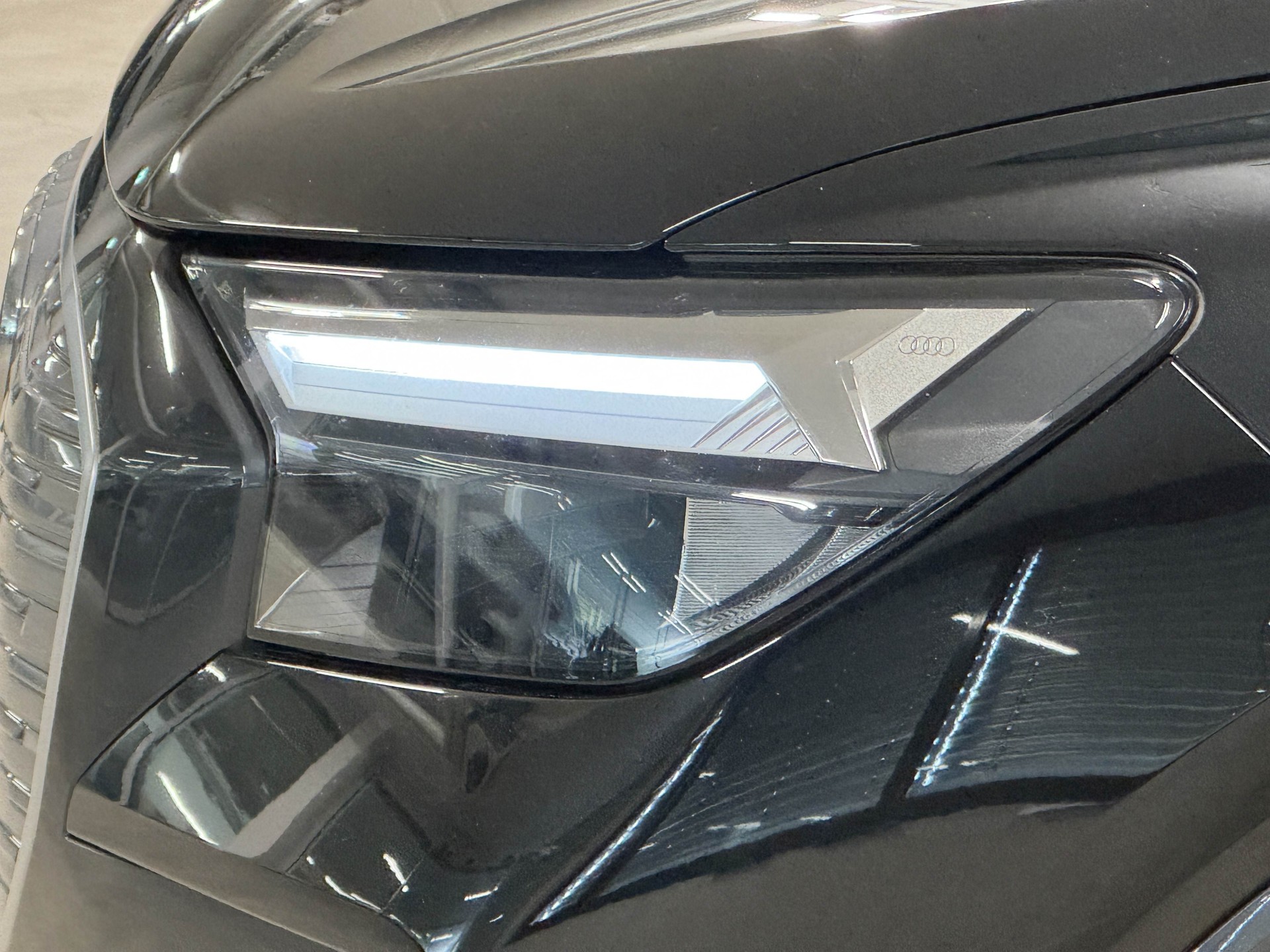 AUDI Q4 e-tron 50 quattro-image-6