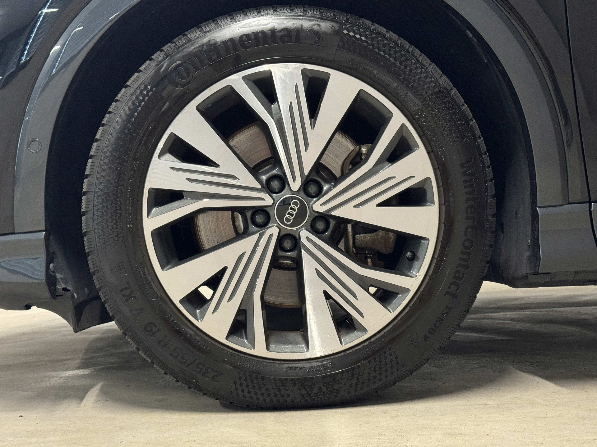 AUDI Q4 e-tron 50 quattro-image-15