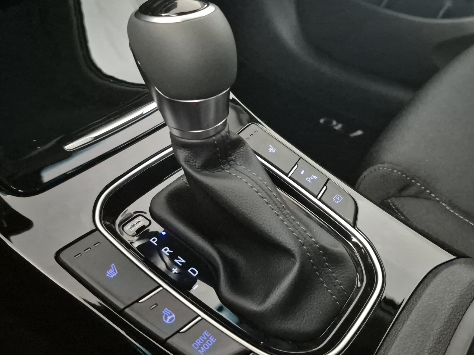 HYUNDAI i30 1.6 T-GDi Amplia MY26-image-15