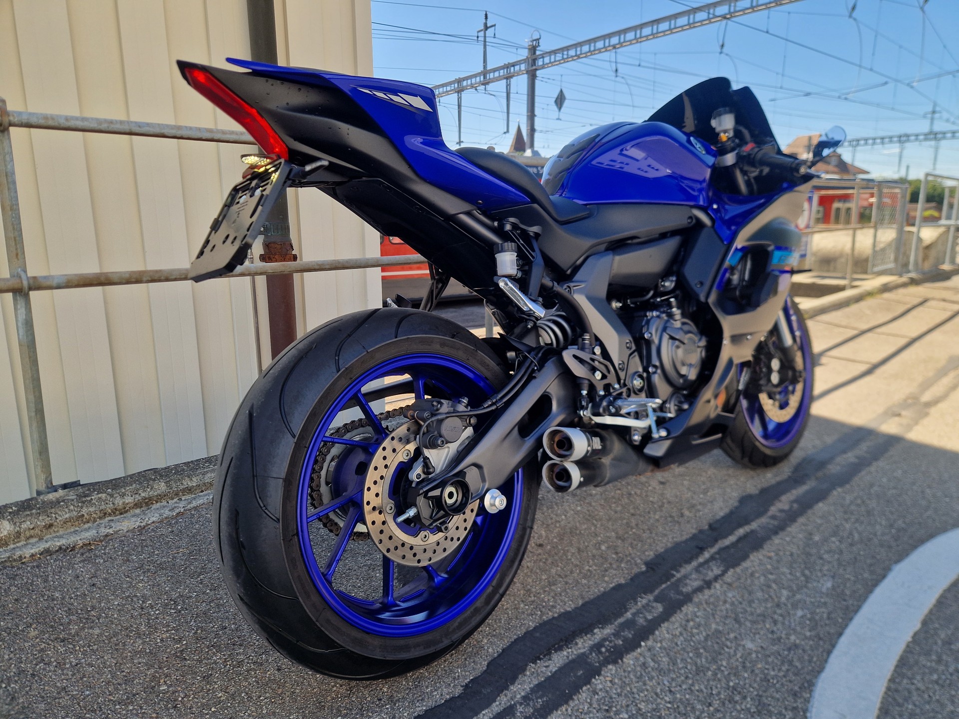 YAMAHA YZF-R7 (35kW)-showroom-element-2