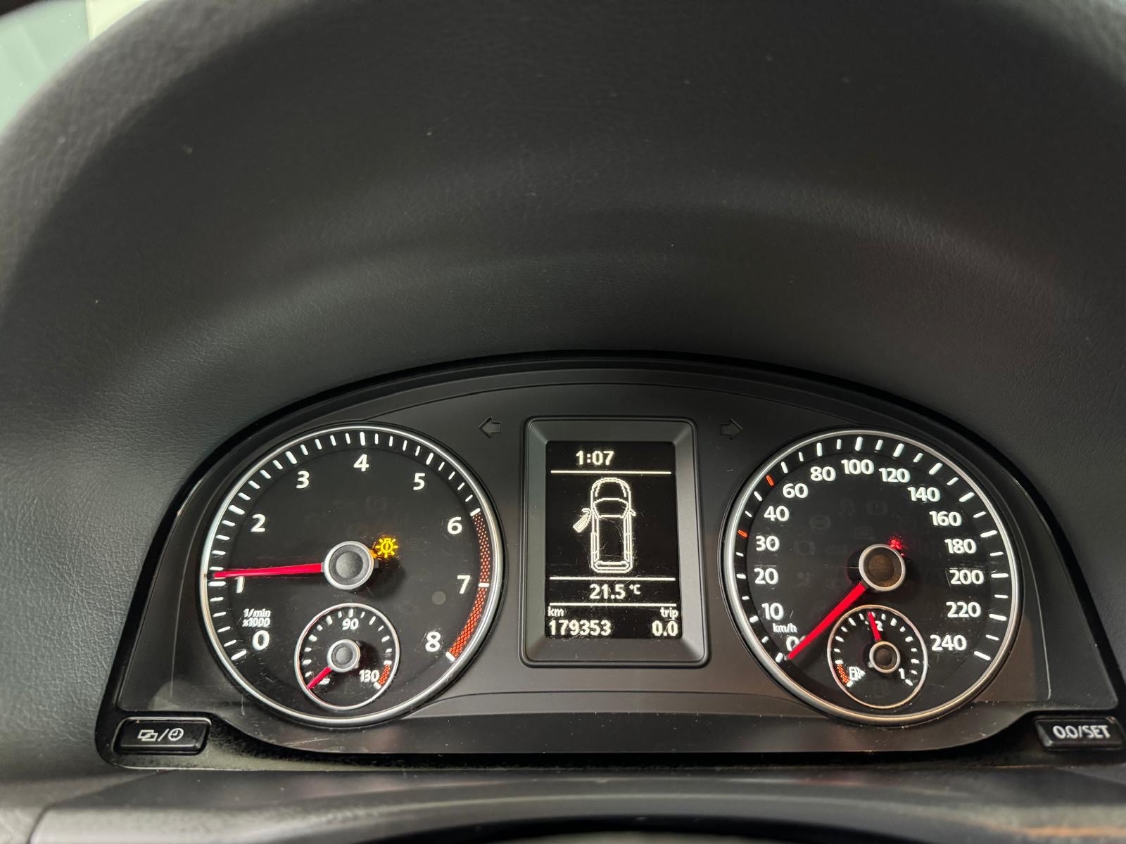 VW Touran 1.4 TSI Comfortline 7 Plätze-image-8