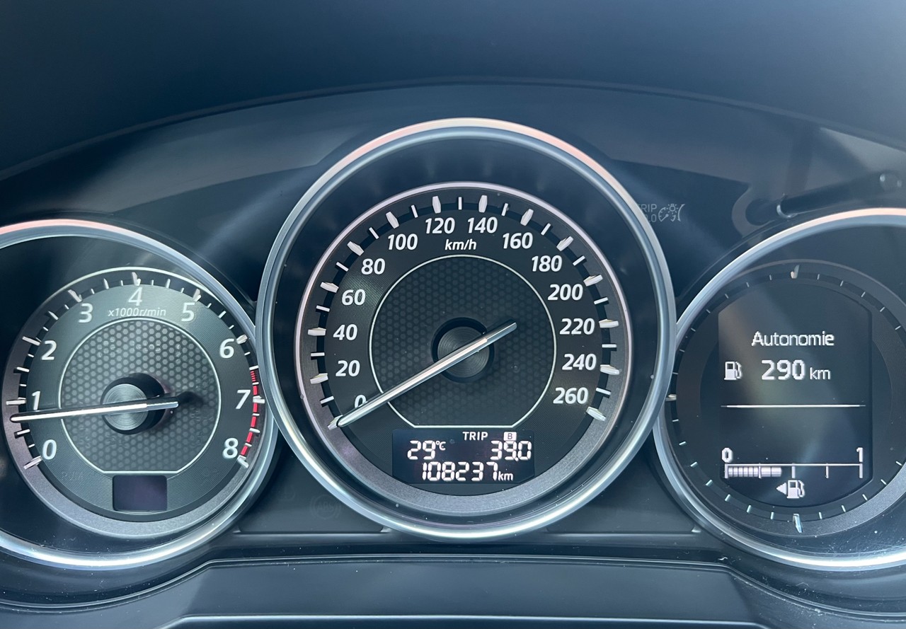 MAZDA 6 2.0 16V HP Revolution-image-12
