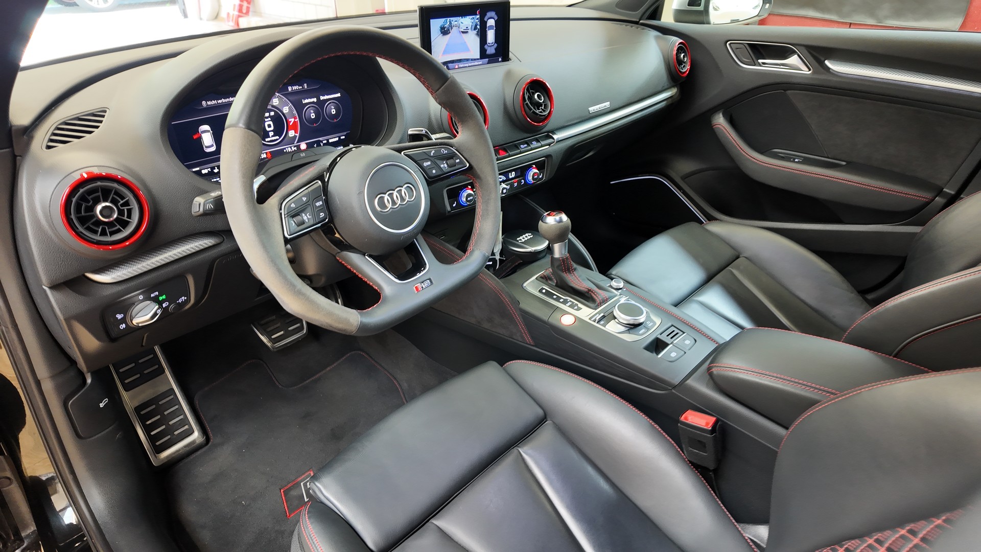 AUDI RS3 Sportback 2.5 TSI quattro S-tronic-image-10