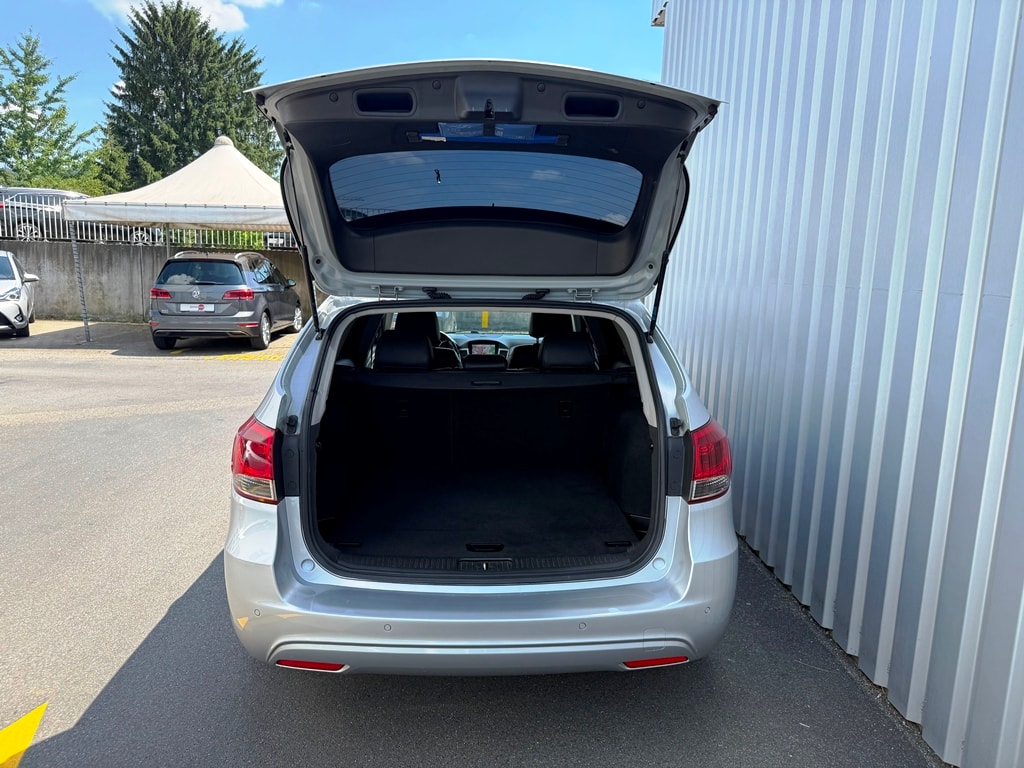 CHEVROLET Cruze Station Wagon 2.0 VCDi LTZ Automatic-image-5