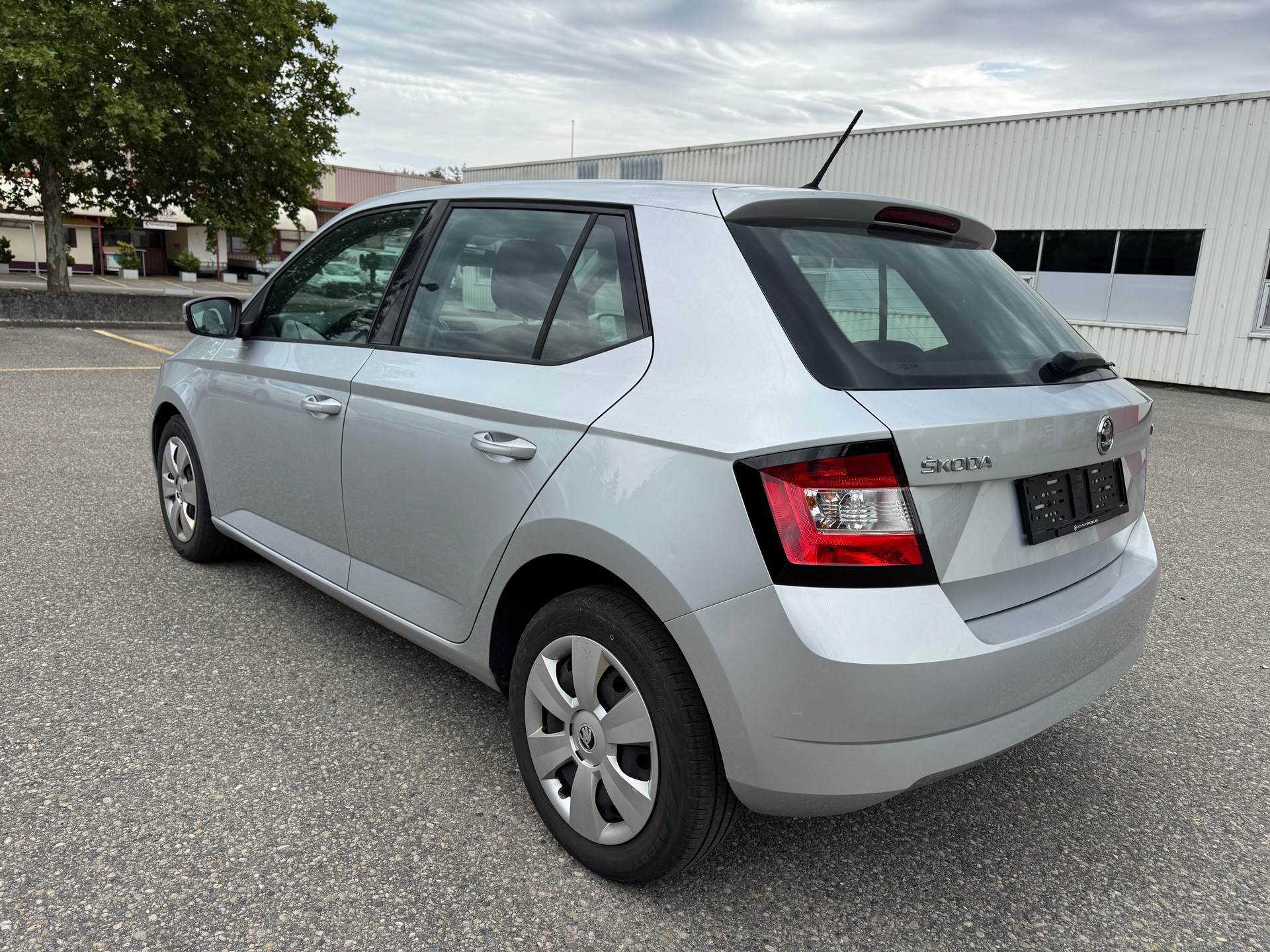 SKODA Fabia 1.0 Active-image-5
