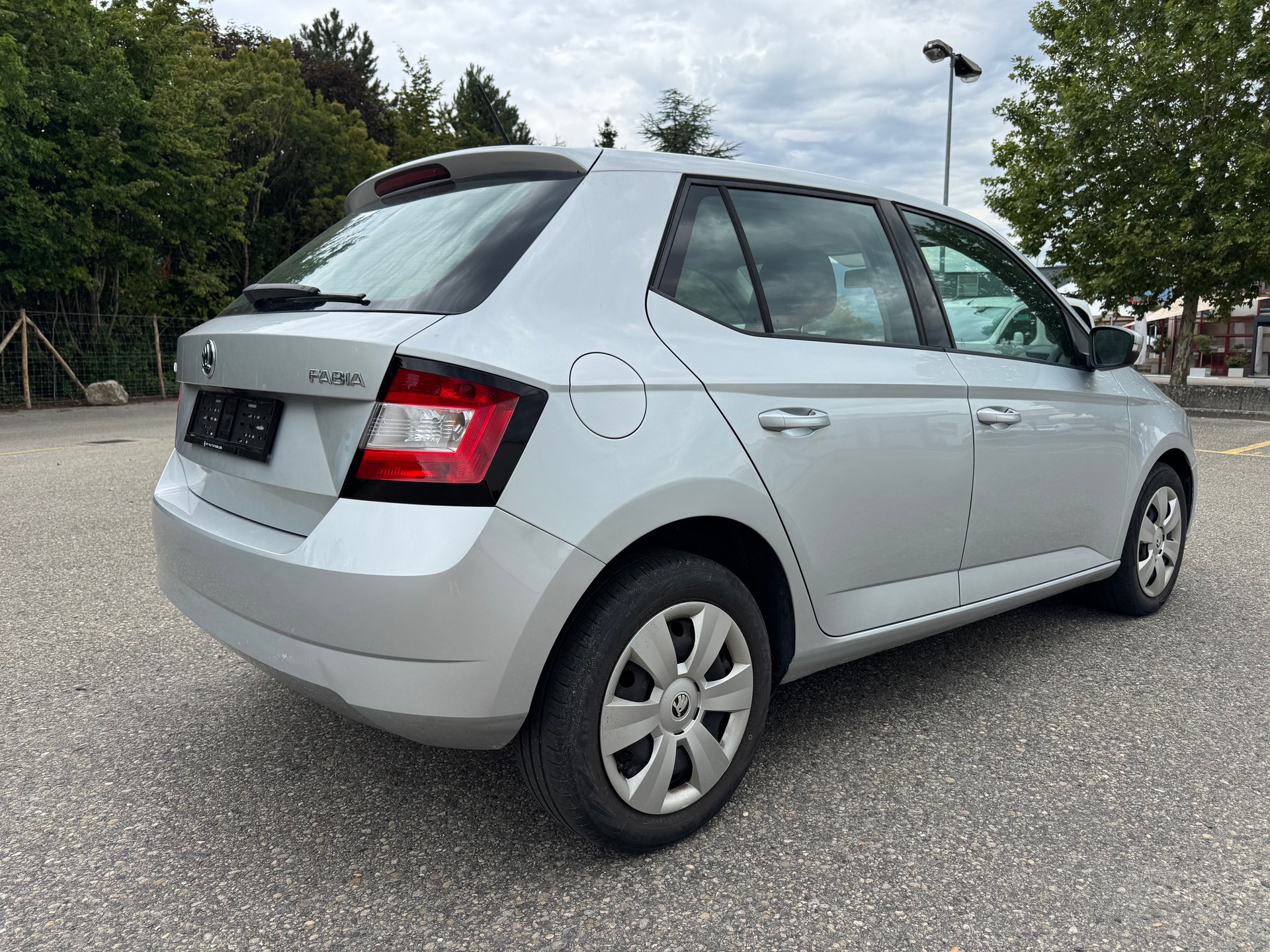 SKODA Fabia 1.0 Active-image-6