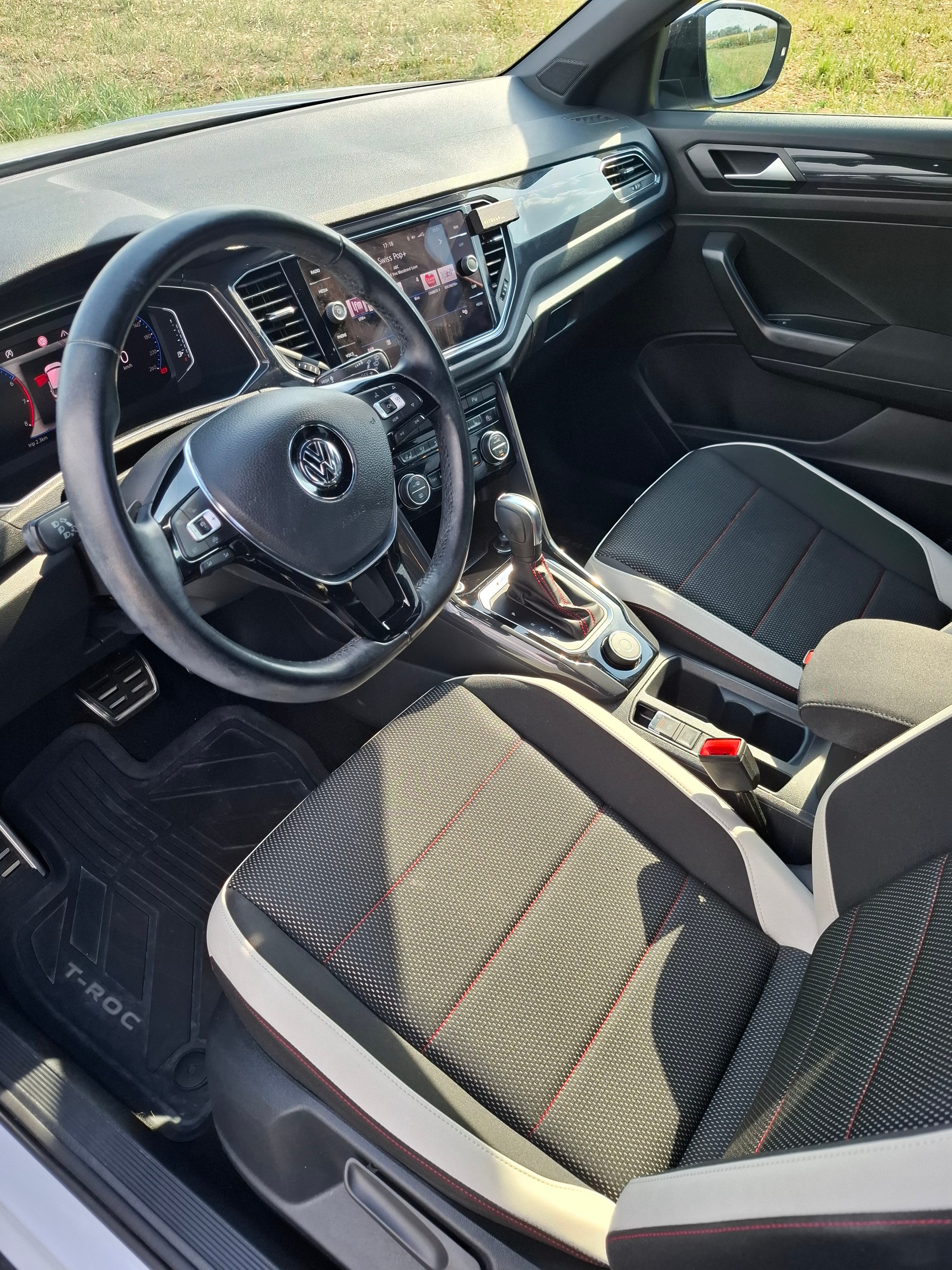 VW 2.0 TSI Sport DSG 4motion-image-4