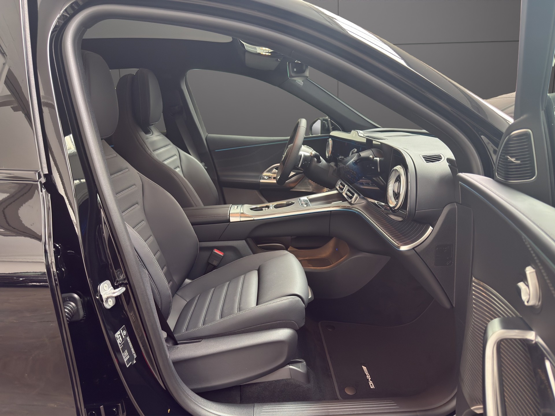 MERCEDES-BENZ GLC 400 4MATIC 94 kWh EQ-image-12