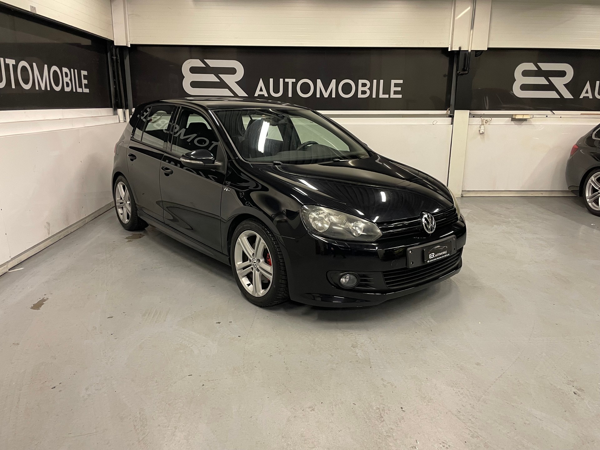 VW Golf 1.4 TFSI R-Line-image-1