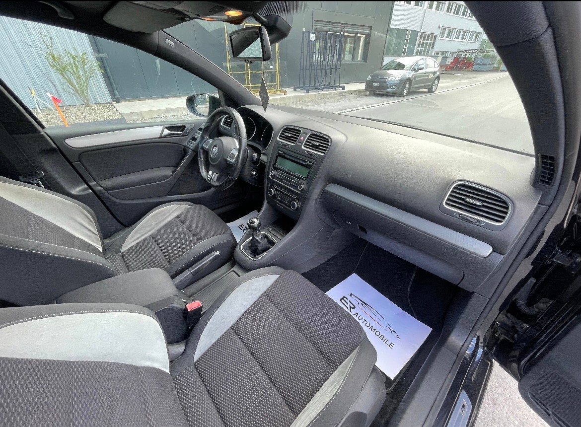 VW Golf 1.4 TSI R-Line-image-9