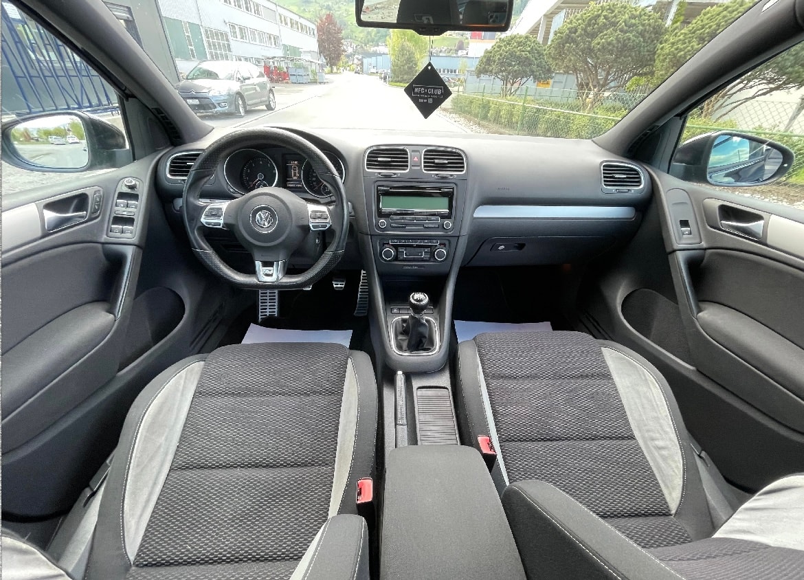VW Golf 1.4 TSI R-Line-image-10