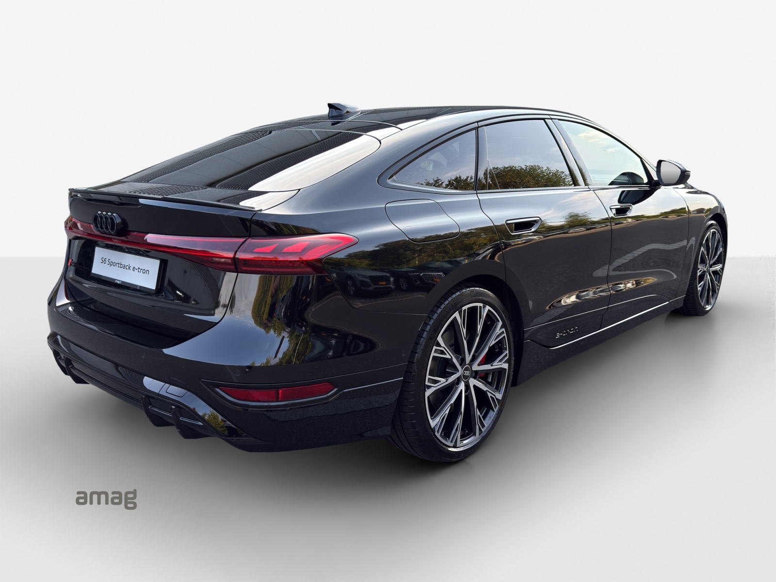 AUDI S6 Sportback e-tron quattro-image-4