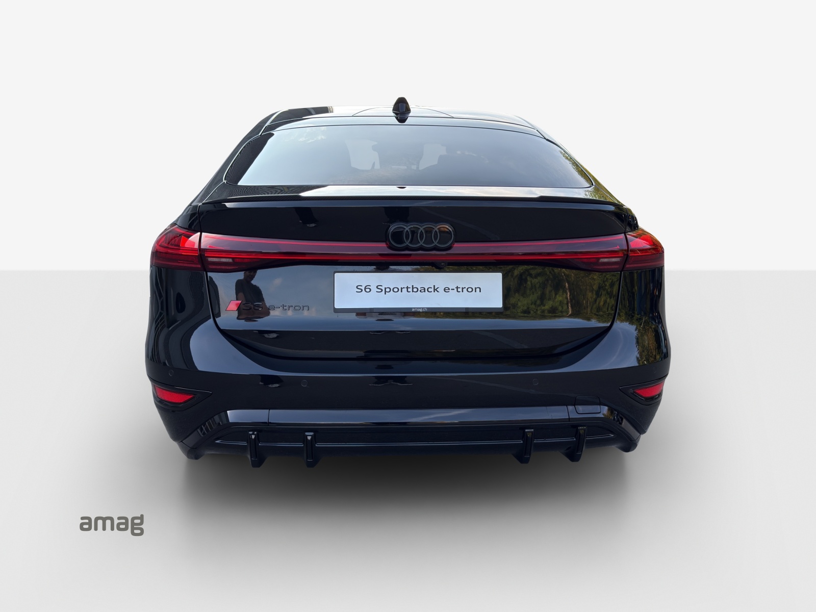 AUDI S6 Sportback e-tron quattro-image-3