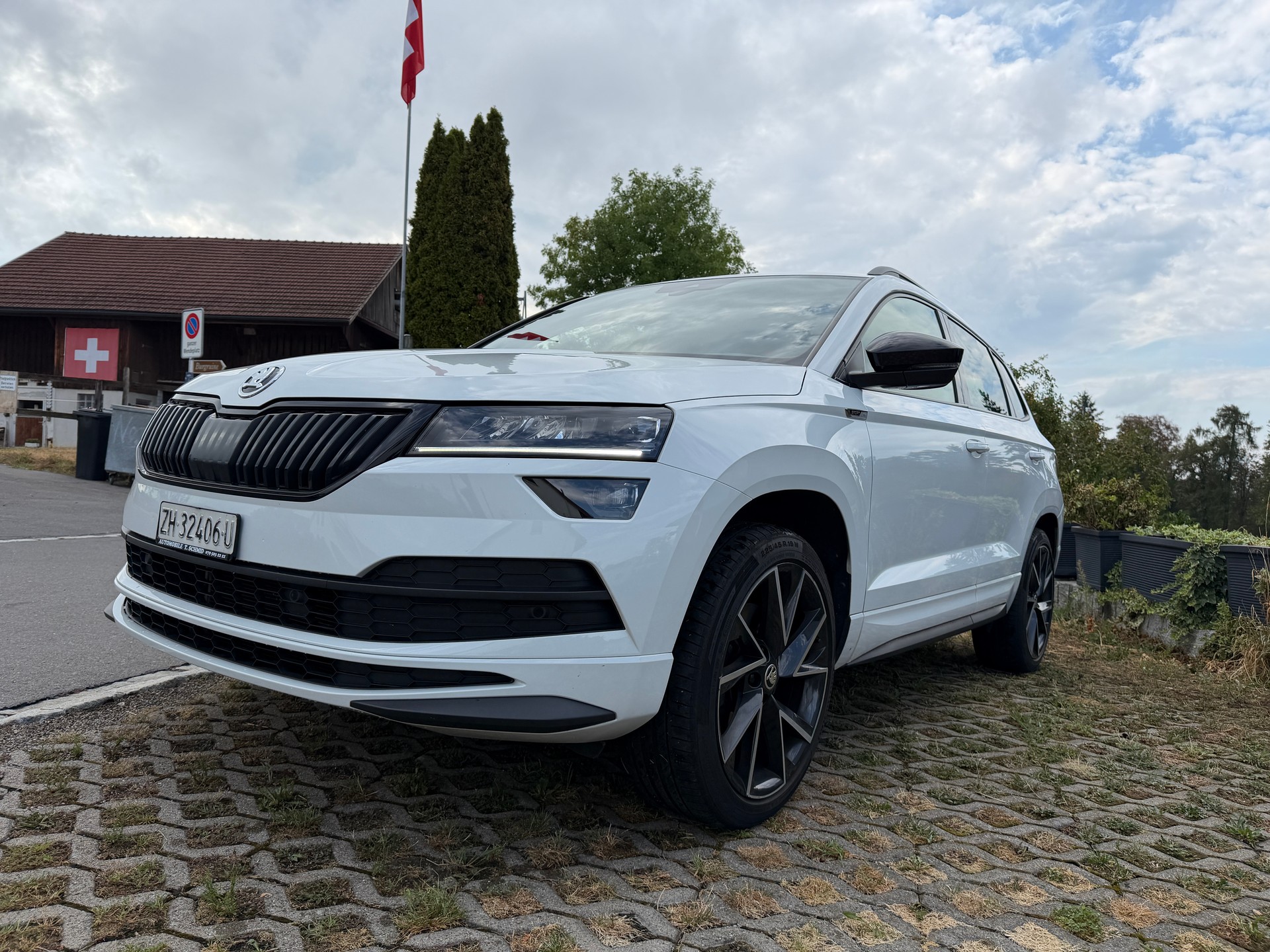 SKODA Karoq 2.0 TSI SportLine 4x4 DSG-image-0
