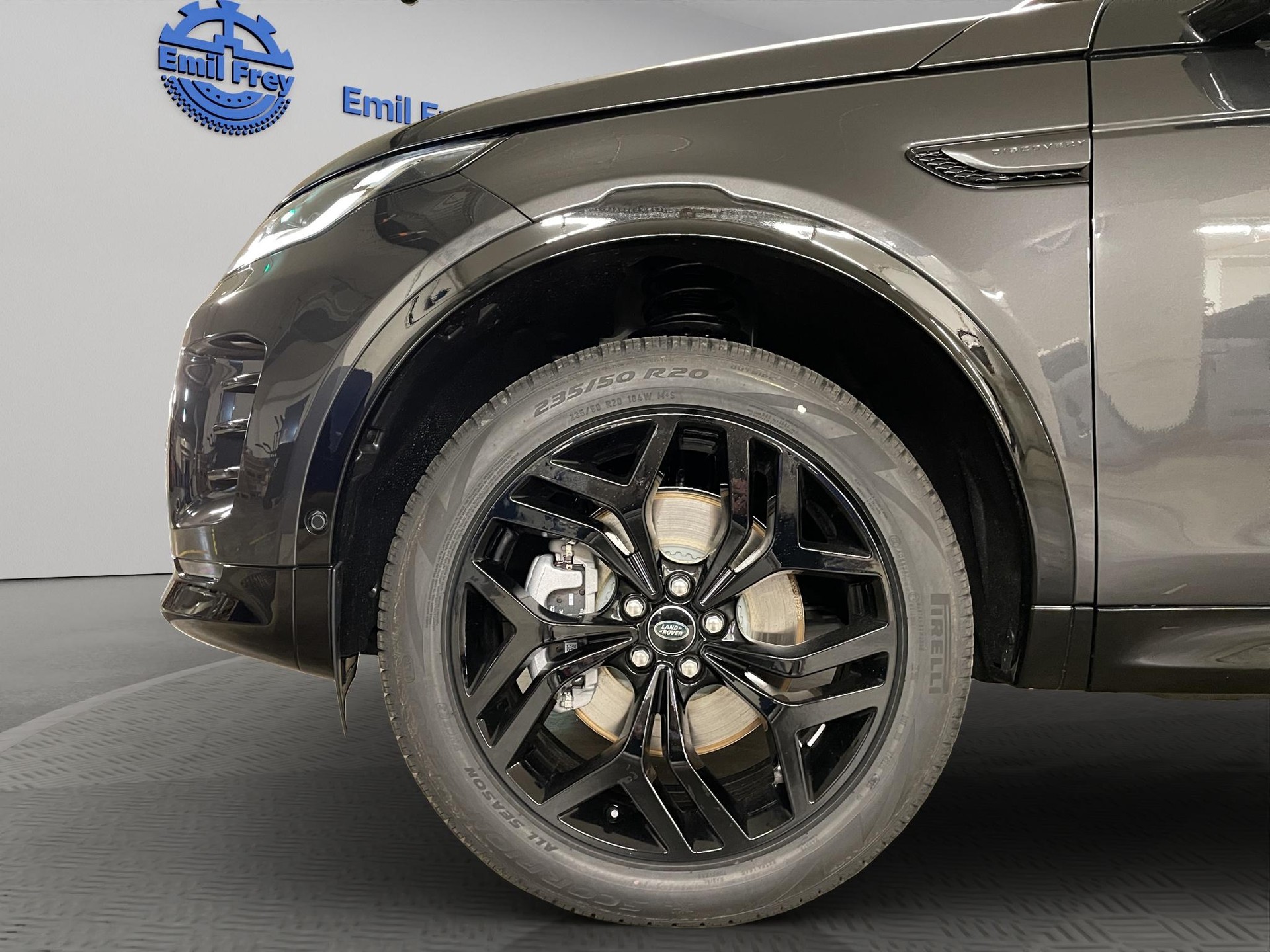LAND ROVER Discovery Sport 1.5 T 270e Landmark (Plug-in Hybrid)-image-15