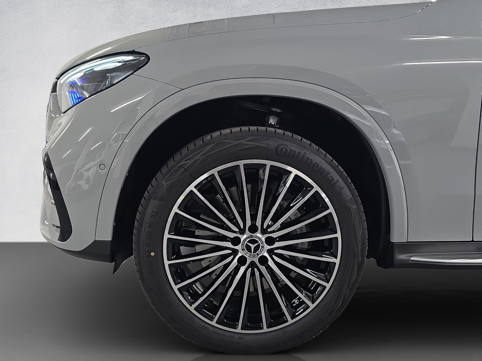 MERCEDES-BENZ GLC 400 e AMG Line 4Matic EQ Star-image-7