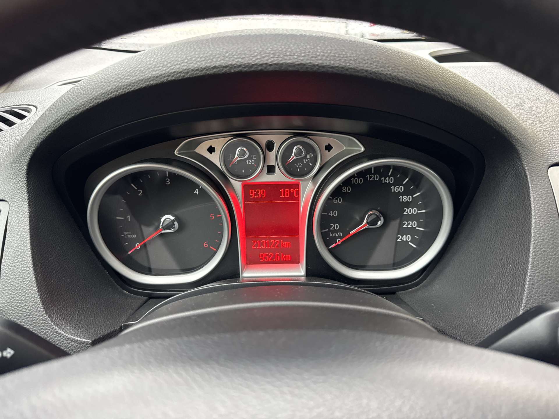 FORD Kuga 2.0 TDCi Carving 4WD PowerShift-Automat-image-11