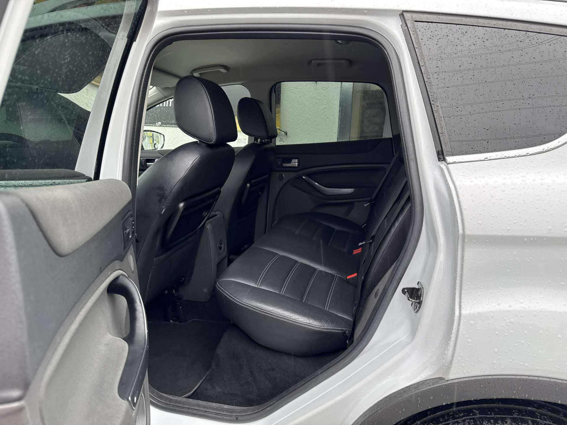 FORD Kuga 2.0 TDCi Carving 4WD PowerShift-Automat-image-7