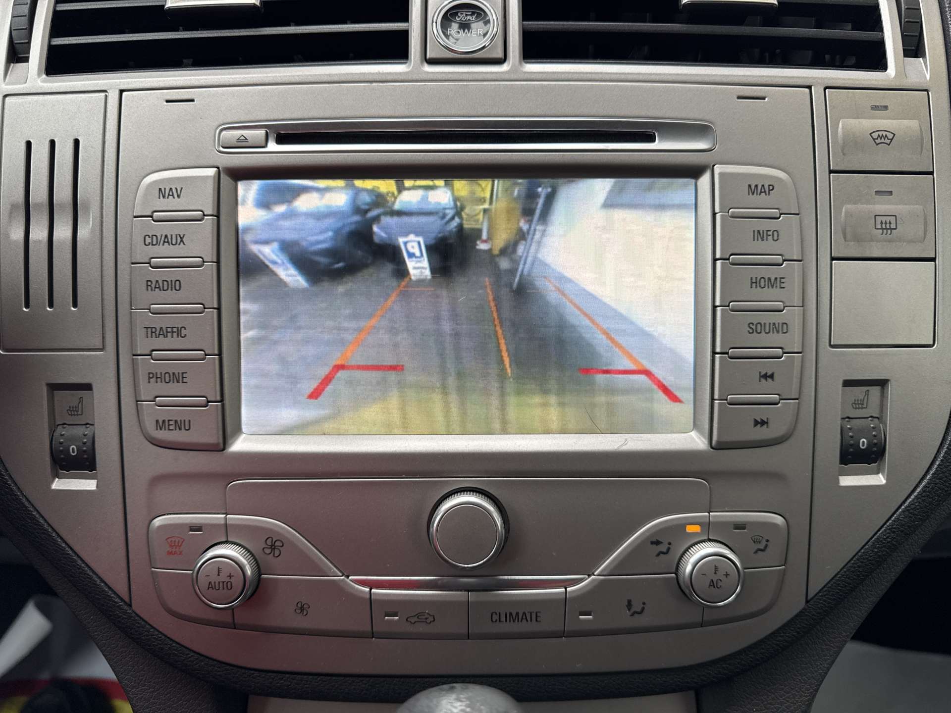 FORD Kuga 2.0 TDCi Carving 4WD PowerShift-Automat-image-10