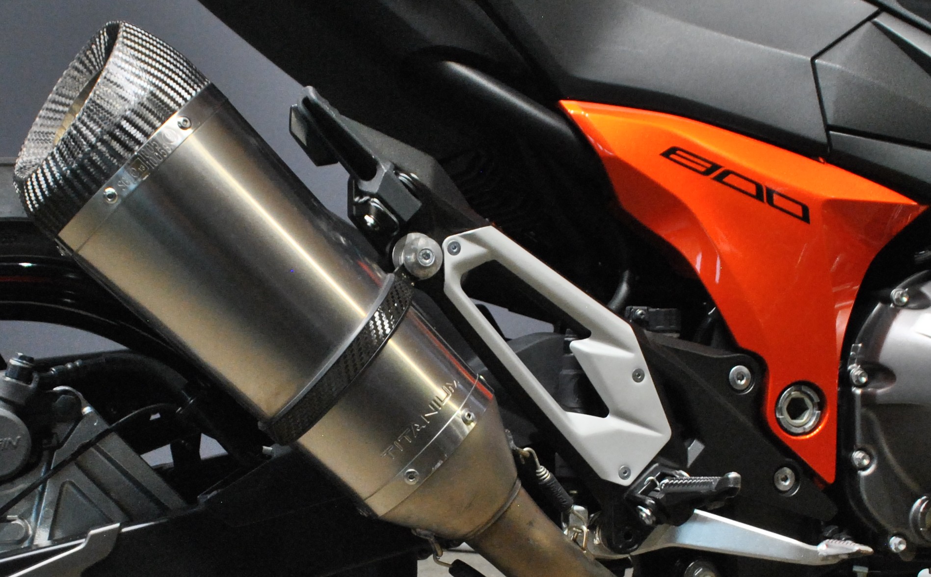 KAWASAKI Z 800 ABS-image-8