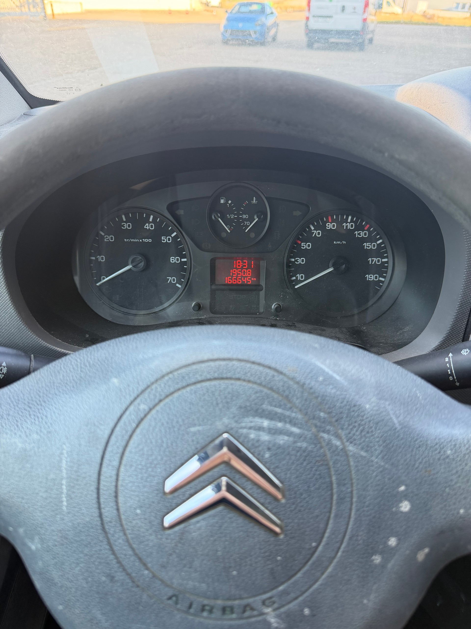 CITROEN Berlingo 1.6i 600-image-11