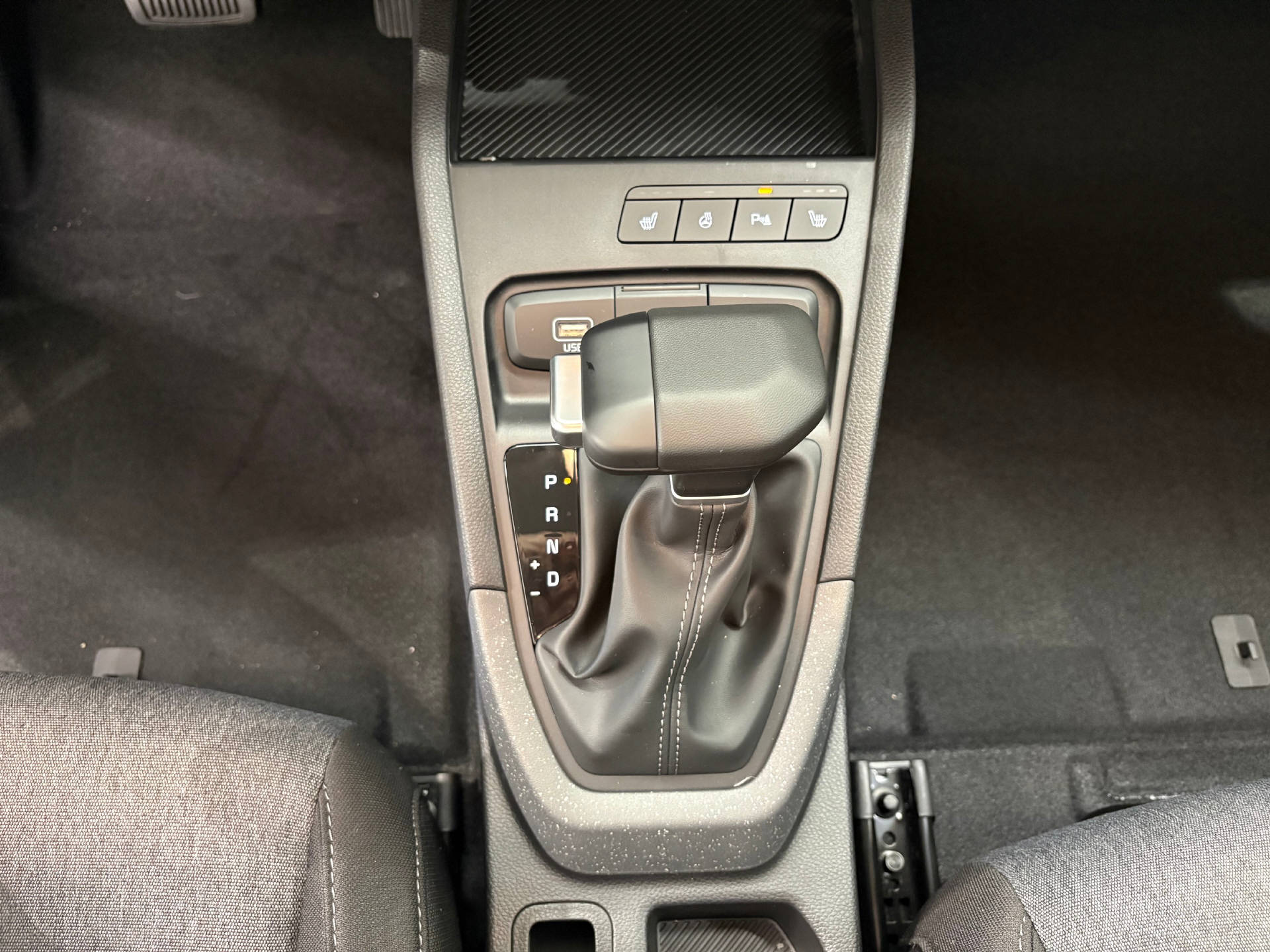 KIA Stonic 1.0 T-GDi-image-11