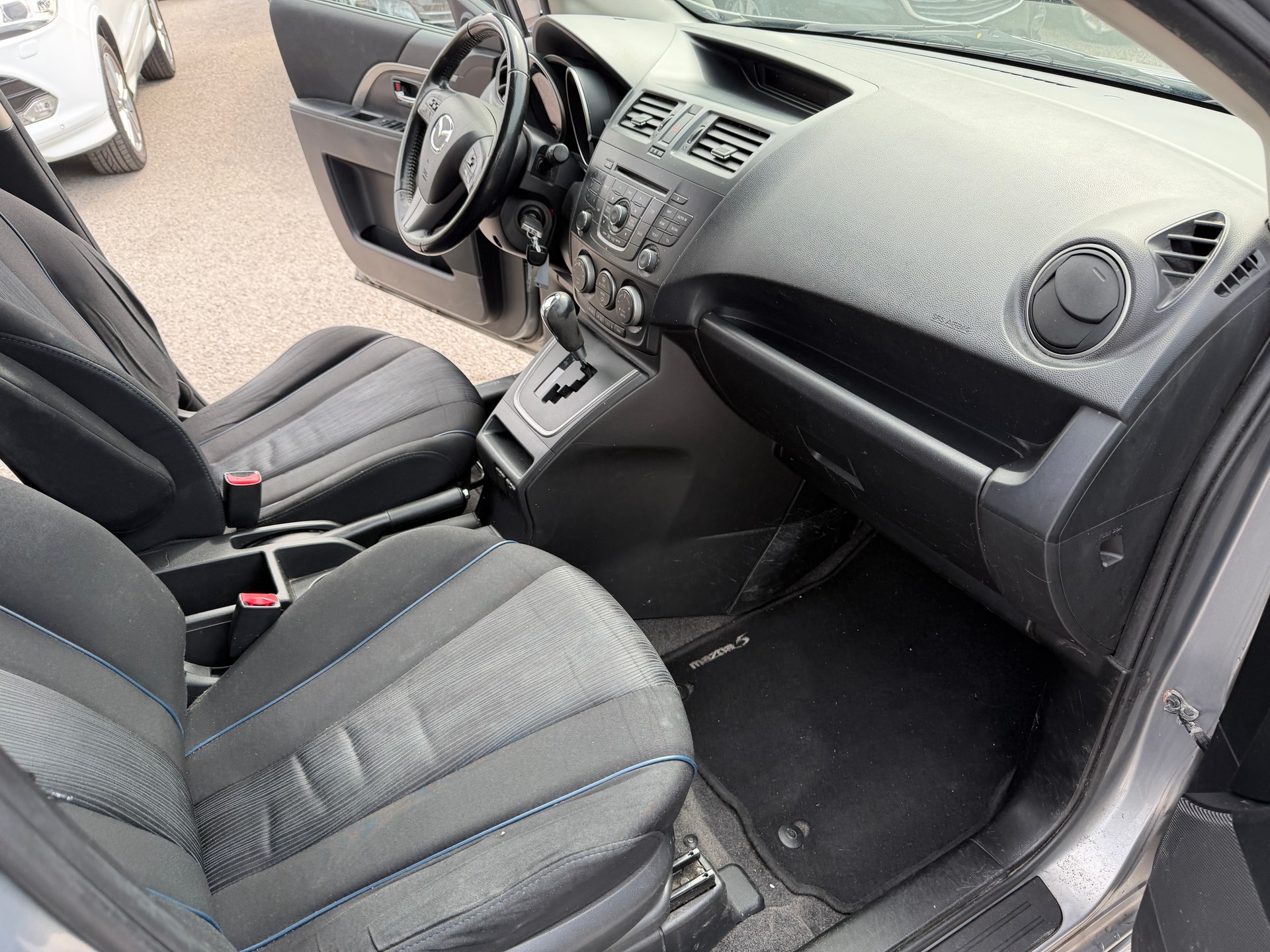 MAZDA 5 2.0 16V Sport Activematic-image-10