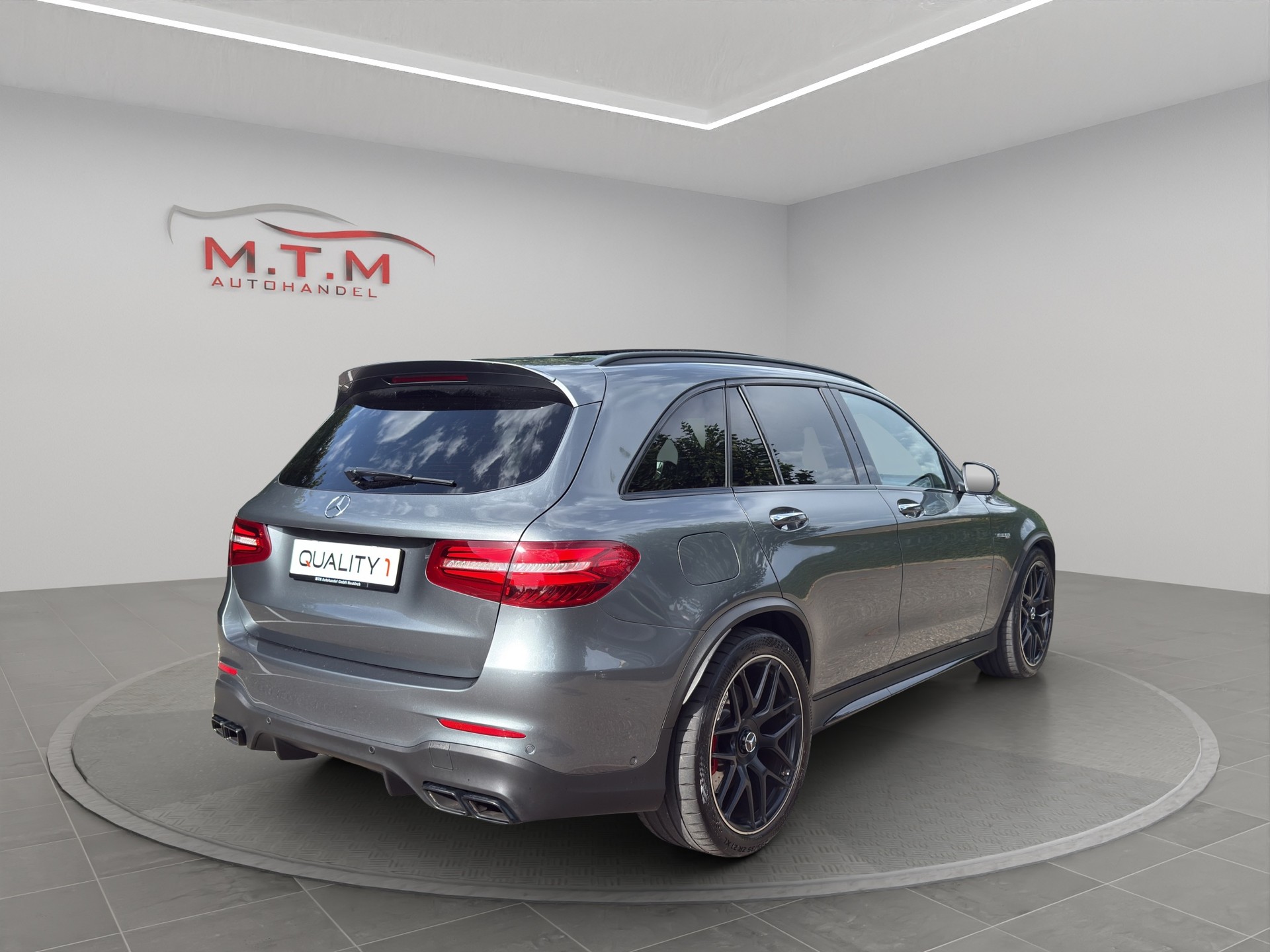 MERCEDES-BENZ GLC 63 S AMG 4Matic+ 9G-Tronic-image-11