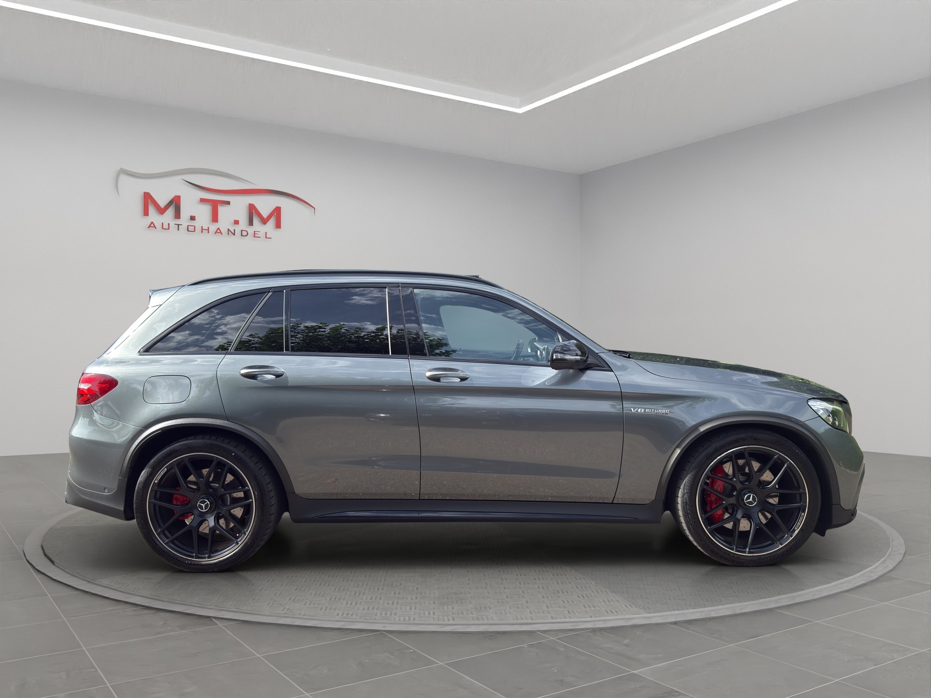 MERCEDES-BENZ GLC 63 S AMG 4Matic+ 9G-Tronic-image-13