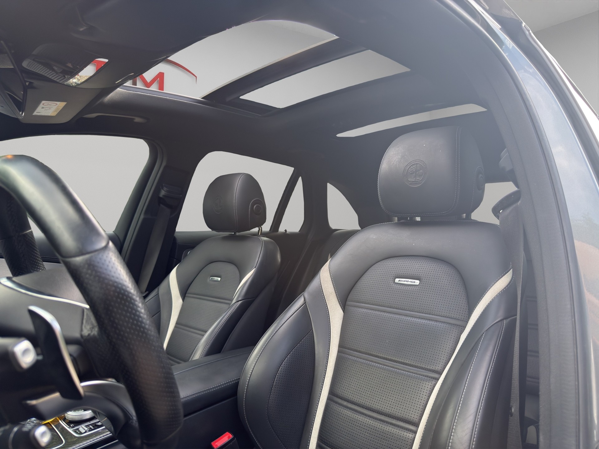 MERCEDES-BENZ GLC 63 S AMG 4Matic+ 9G-Tronic-image-23