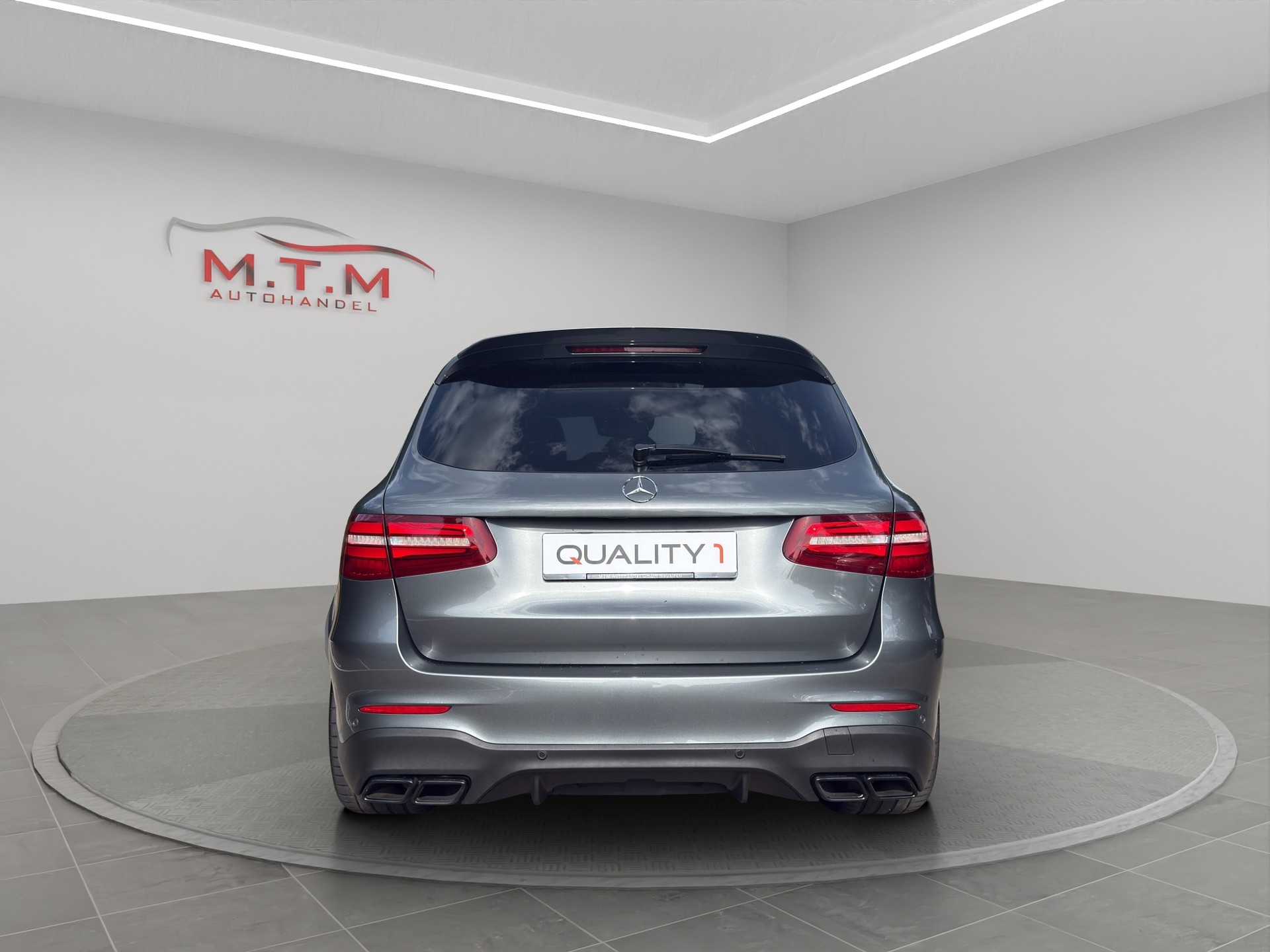 MERCEDES-BENZ GLC 63 S AMG 4Matic+ 9G-Tronic-image-9