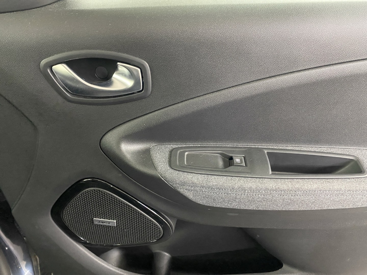 RENAULT Zoe Intens R135 (incl. Batterie)-image-21