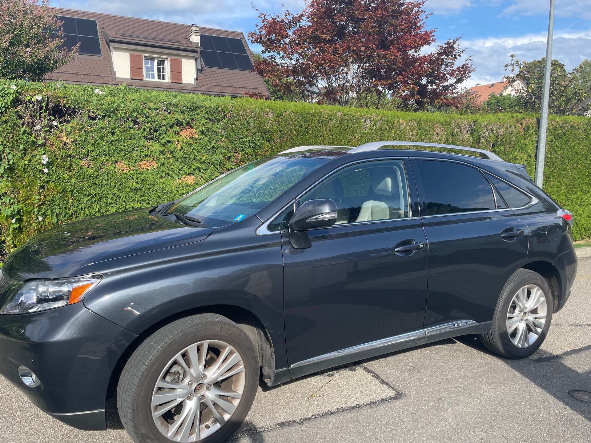 LEXUS 450h Executive-image-1