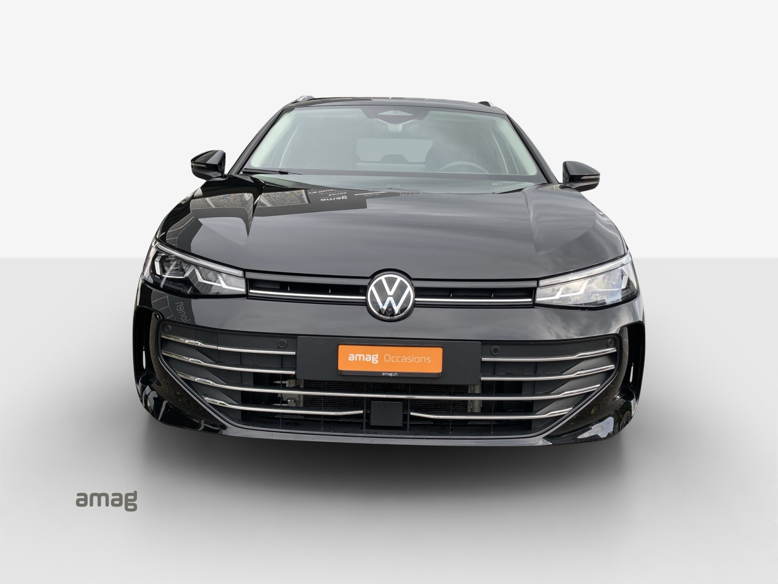 VW Passat Variant 2.0 TDI evo Business 4 Motion DSG-image-6