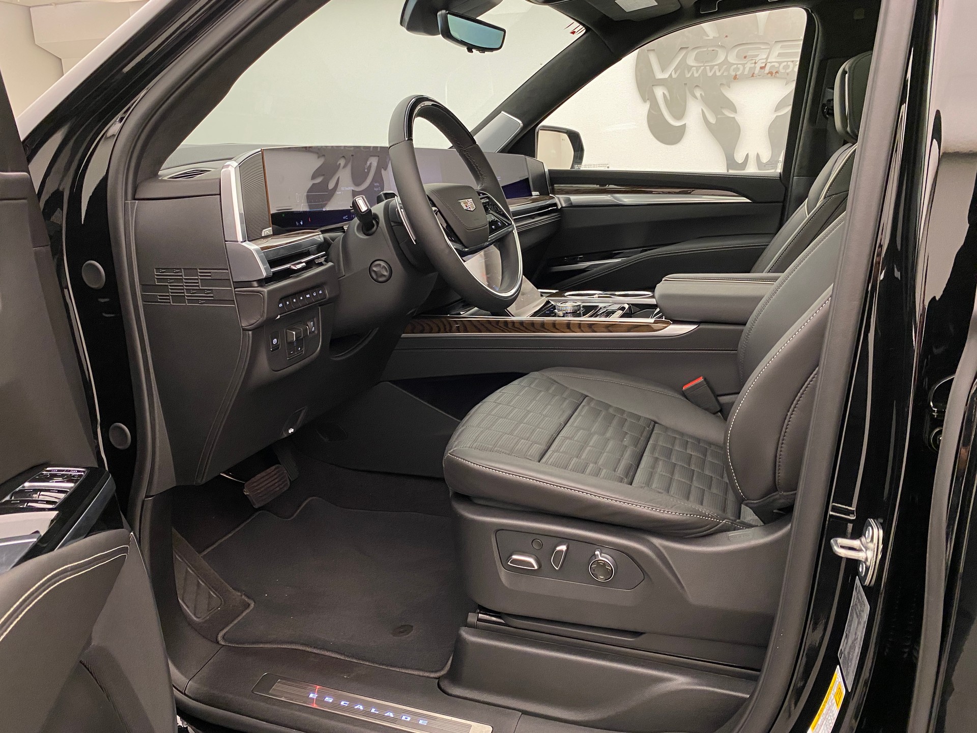 CADILLAC Escalade Platinum Sport-image-9
