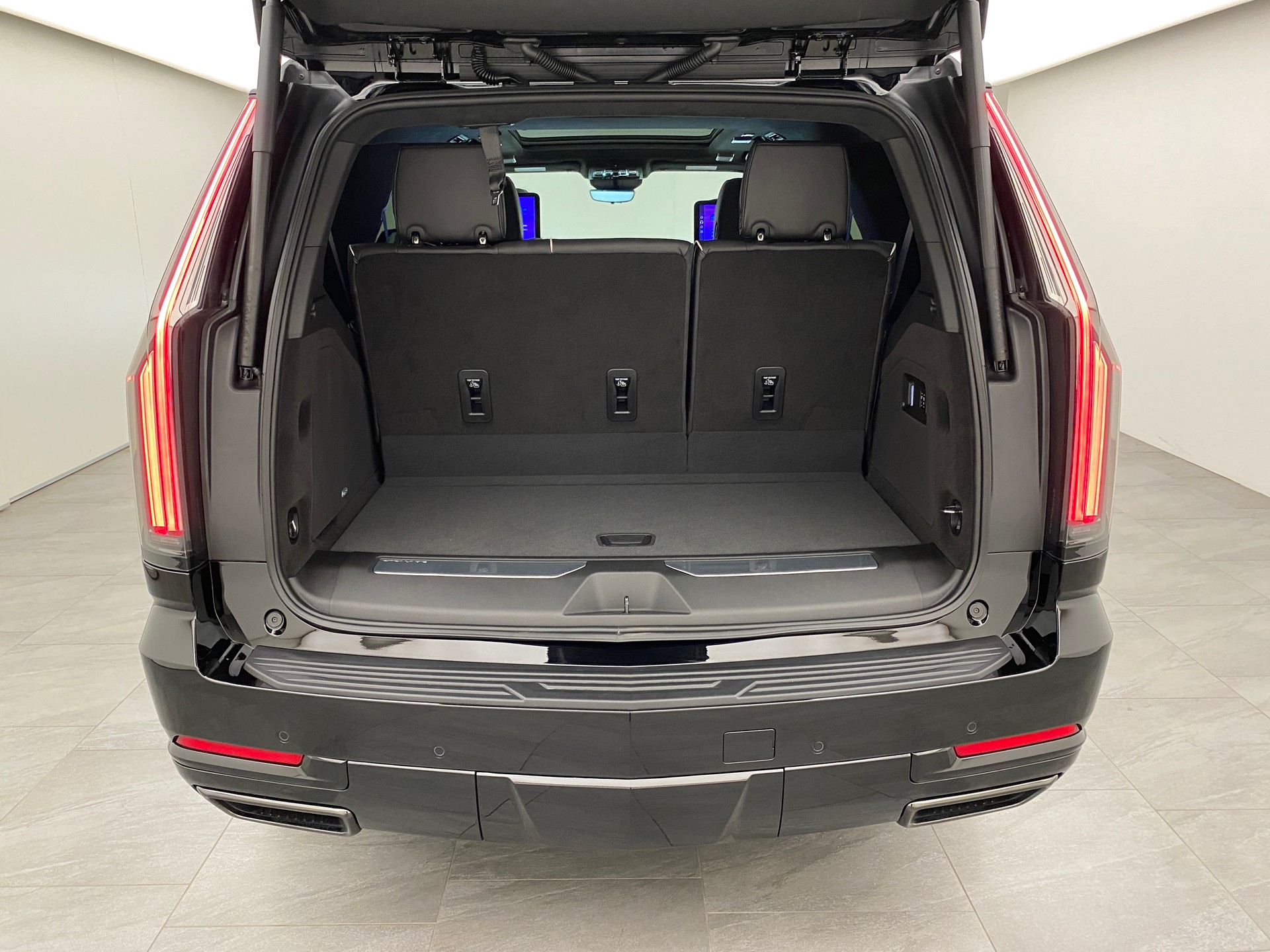 CADILLAC Escalade Platinum Sport-image-14